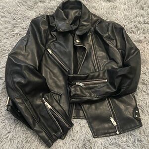 SOLD ON ANOTHER PLATFORM